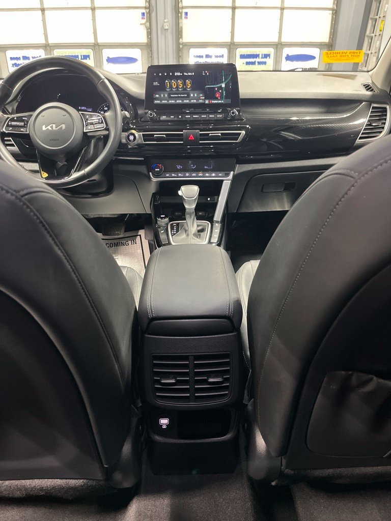 Used 2022 Kia Seltos EX AWD/4WD image 36