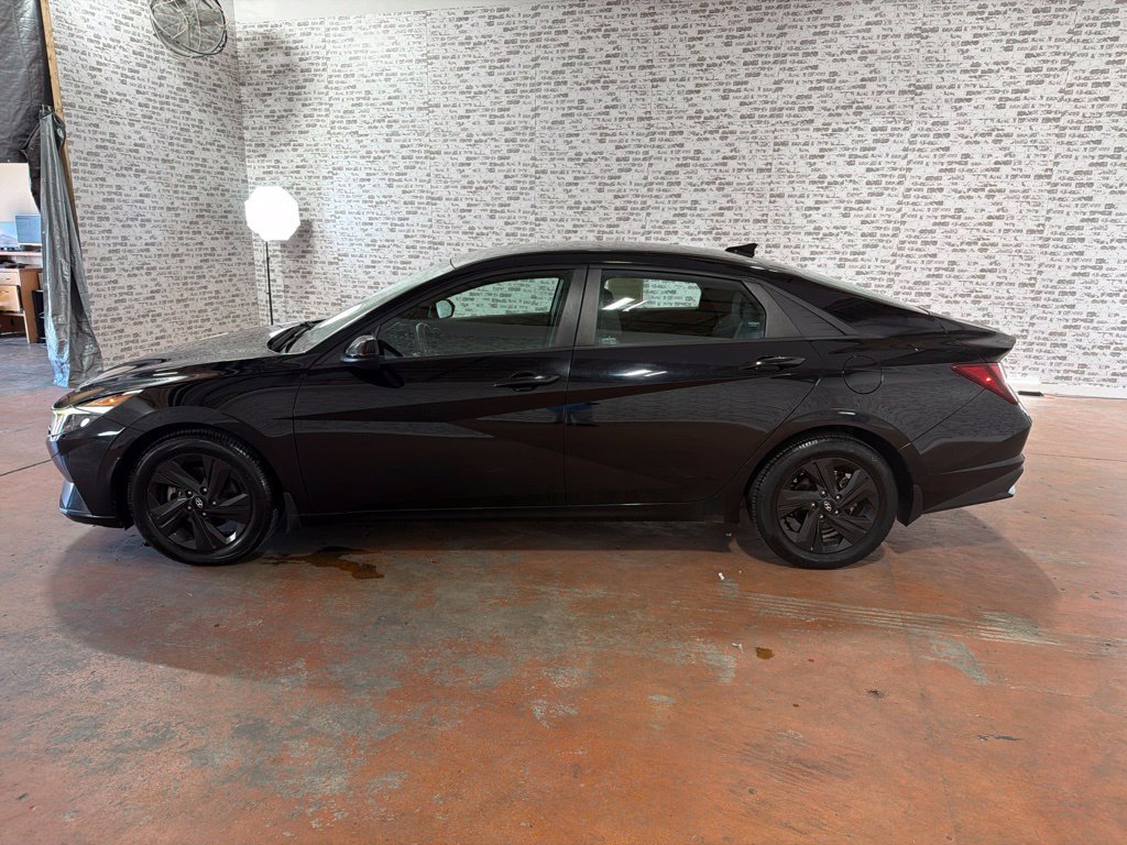 Used 2021 Hyundai Elantra SEL FWD image 4