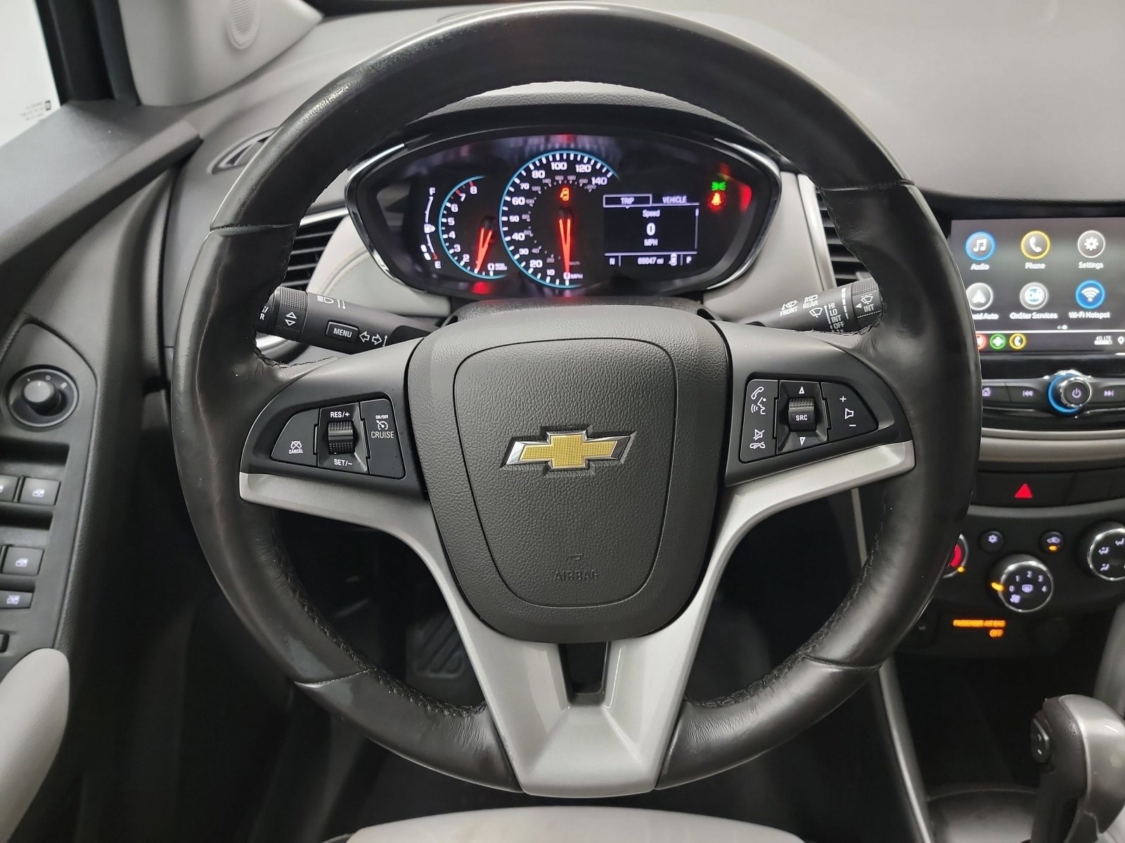 Used 2019 Chevrolet Trax LT w/ LT Convenience Package image 17