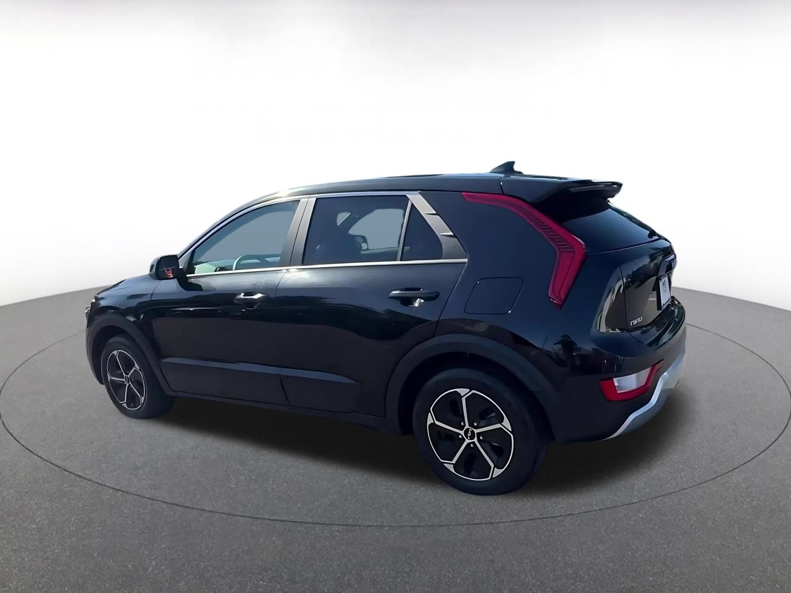 Used 2026 Kia Niro LX FWD image 10