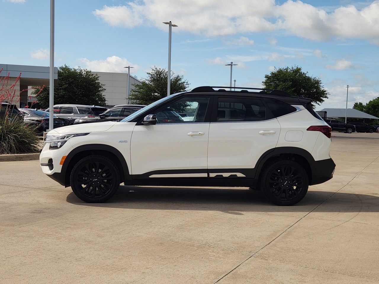Used 2023 Kia Seltos Nightfall Edition AWD/4WD image 4