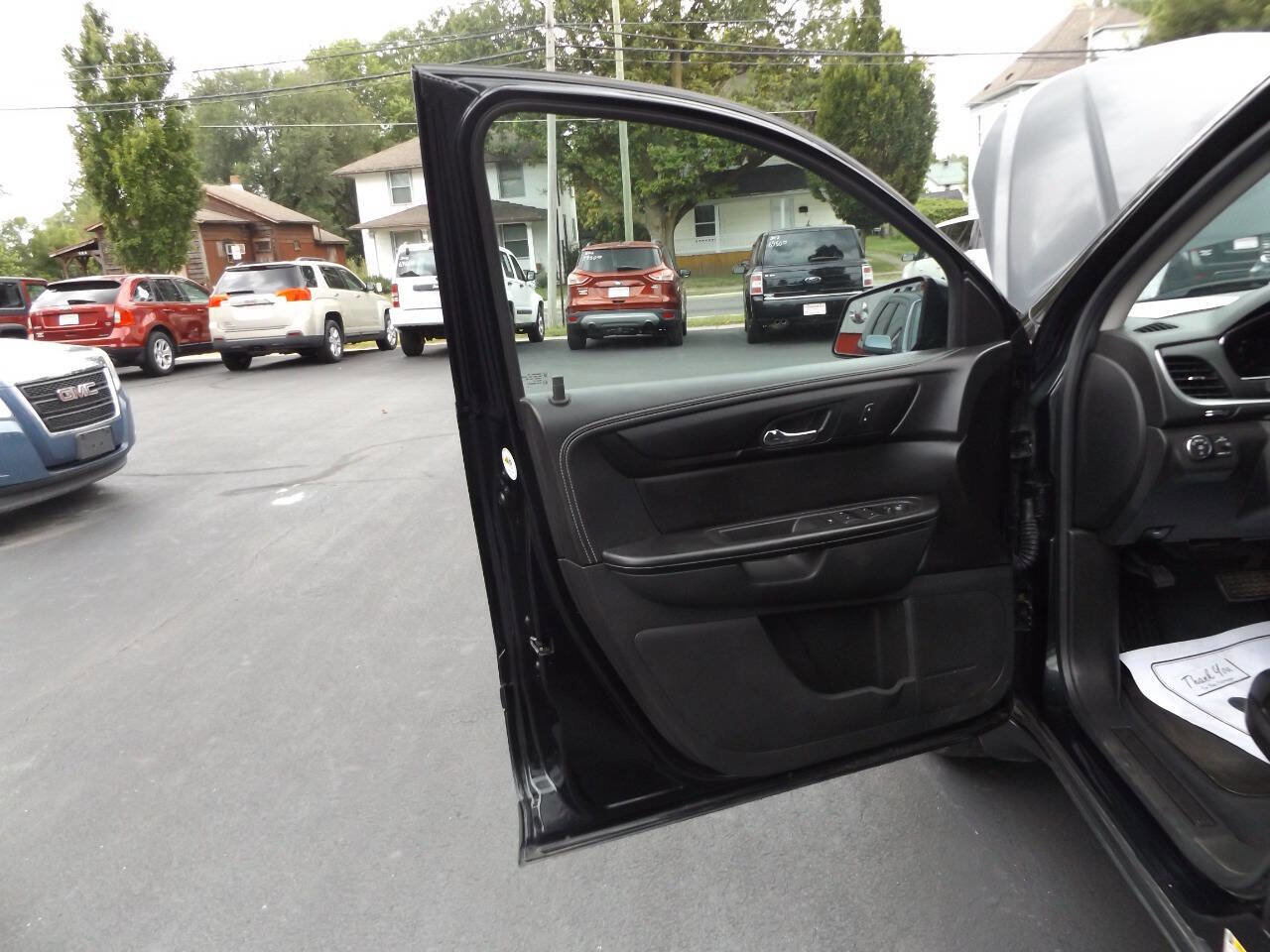 Used 2014 Chevrolet Traverse LT image 19