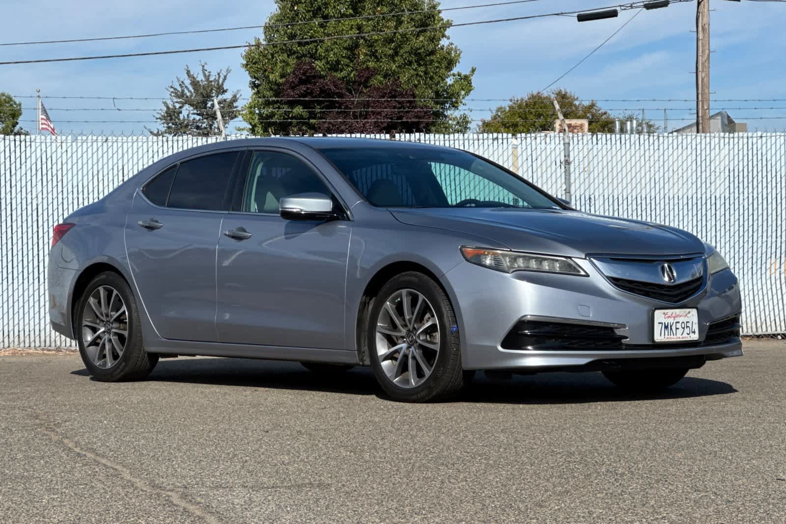 Used 2015 Acura TLX w/ Technology Package FWD image 7