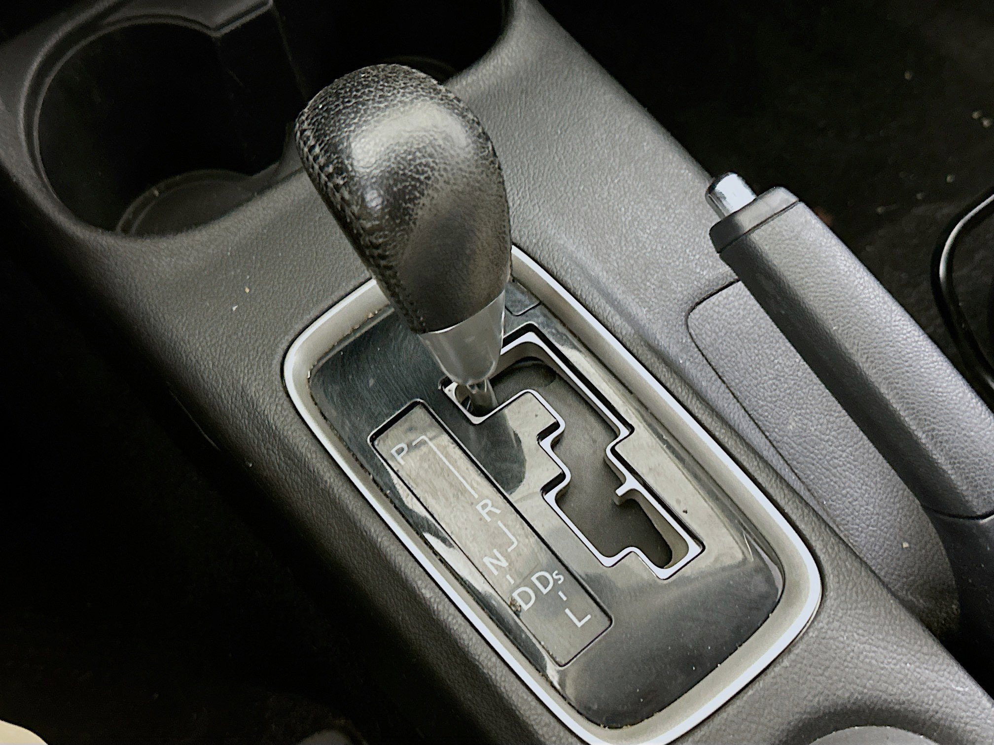 Used 2016 Mitsubishi Outlander SEL FWD image 23