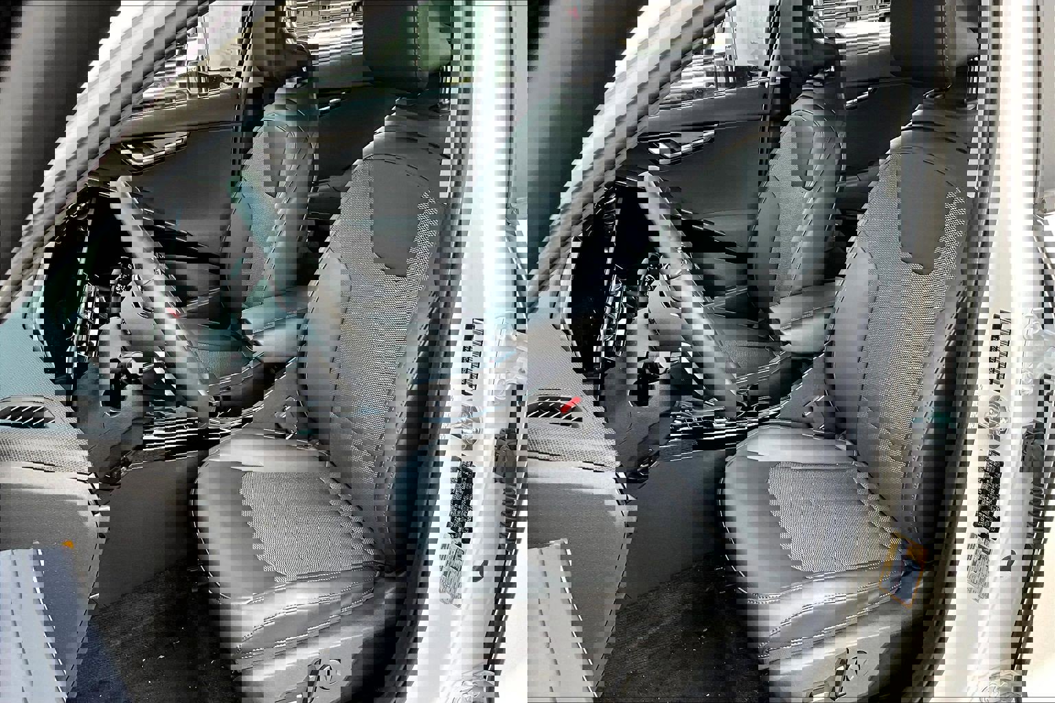 Used 2023 Kia Niro EX Touring FWD image 21