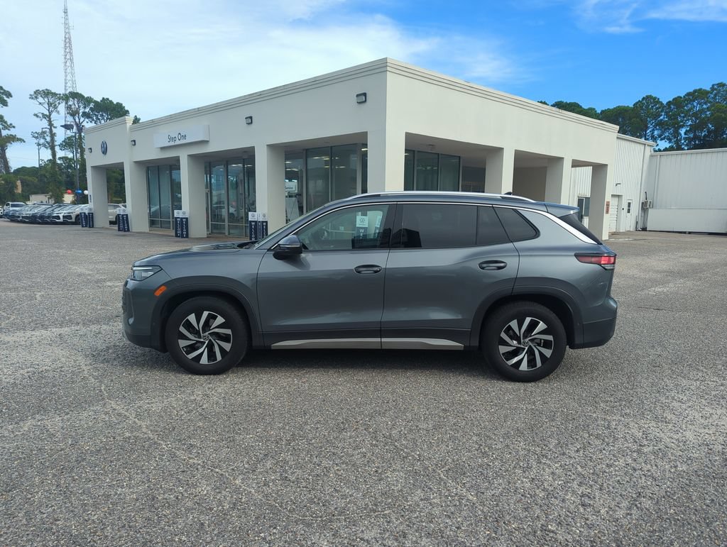 Used 2026 Volkswagen Tiguan S FWD image 4