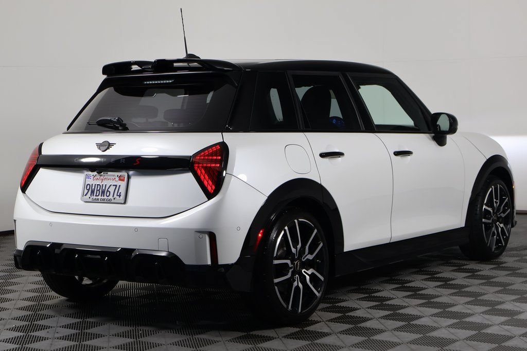 Used 2026 MINI Cooper S FWD image 4