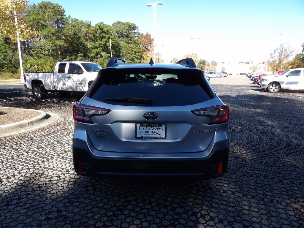 Used 2021 Subaru Outback Premium image 8