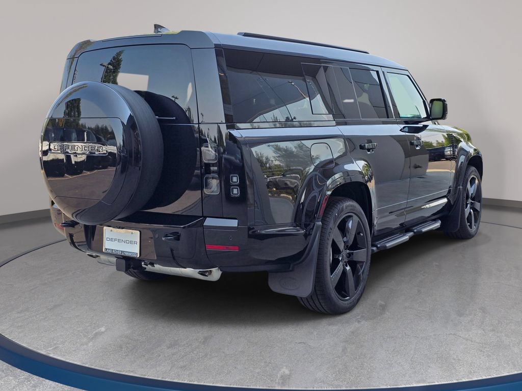 New 2026 Land Rover Defender 130 X-Dynamic SE AWD/4WD image 5