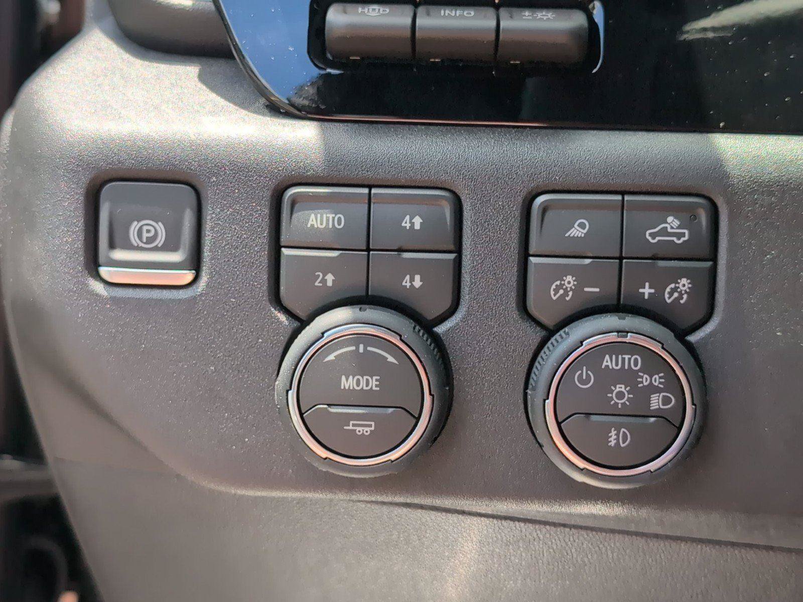 New 2026 Chevrolet Silverado 2500 High Country w/ High Country Premium Package AWD/4WD image 31