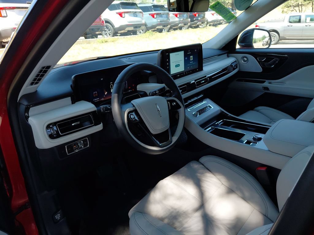 New 2026 Lincoln Aviator Reserve w/ Luxury Package AWD/4WD image 16