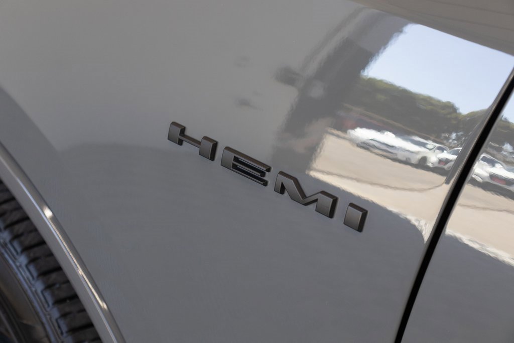 Used 2024 Dodge Durango R/T w/ Blacktop Package image 11