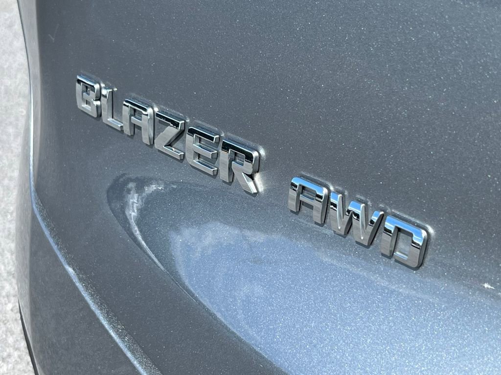 Used 2025 Chevrolet Blazer LT image 13