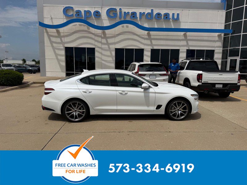 Used 2025 Genesis G70 2.5T AWD/4WD image 1