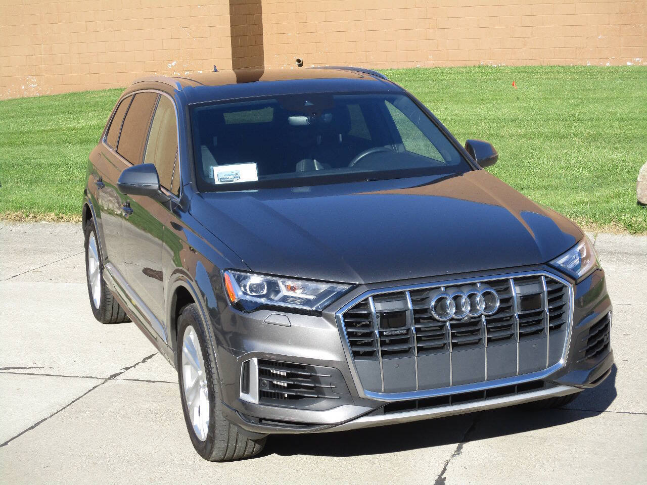 Used 2021 Audi Q7 3.0T Premium Plus w/ Executive Package AWD/4WD image 9