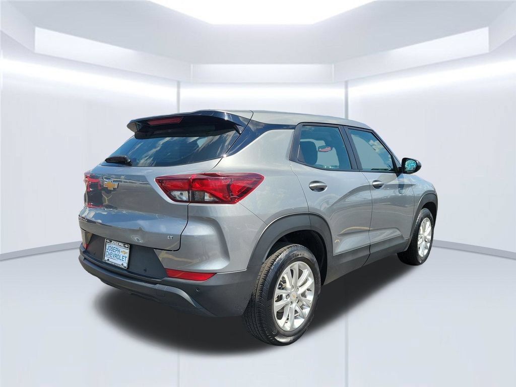 Used 2025 Chevrolet TrailBlazer LS w/ LS Confidence Package FWD image 5