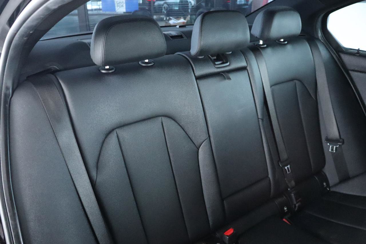 Used 2020 BMW 330i Sedan w/ M Sport Package image 36