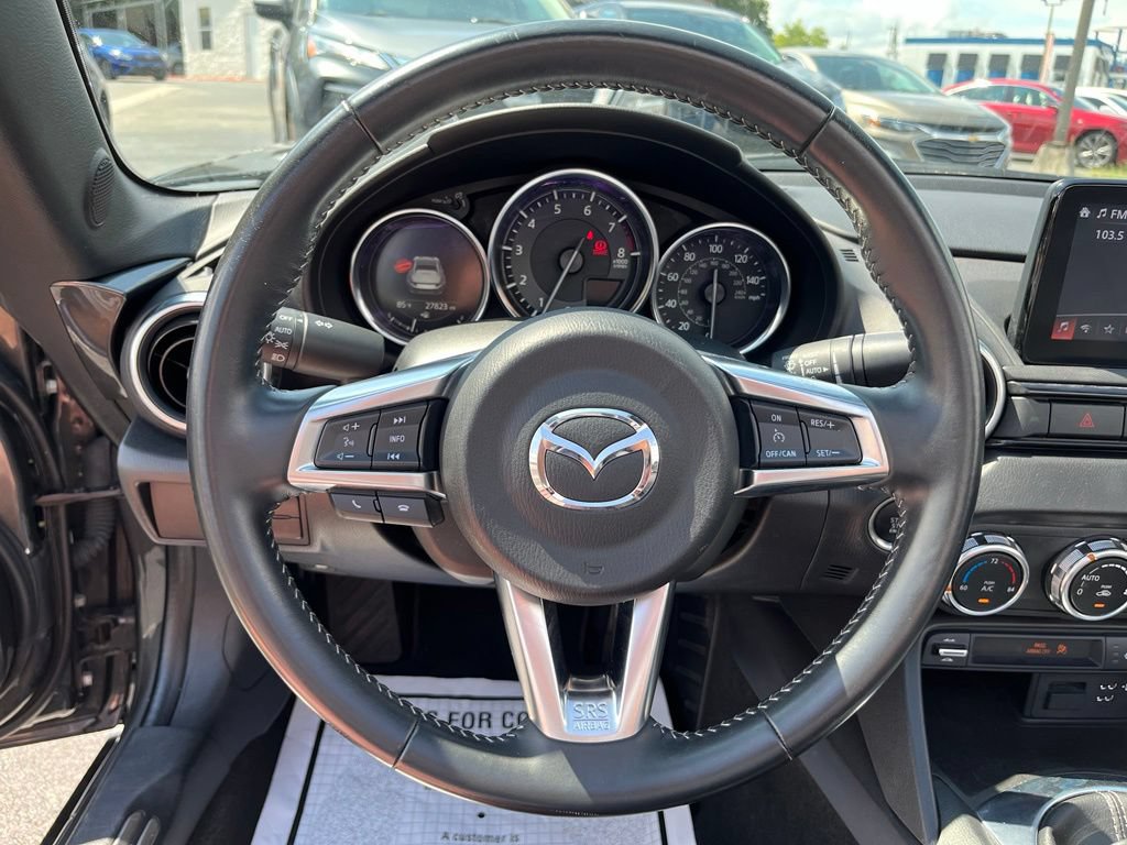 Used 2022 MAZDA MX-5 Miata RF Grand Touring RWD image 15