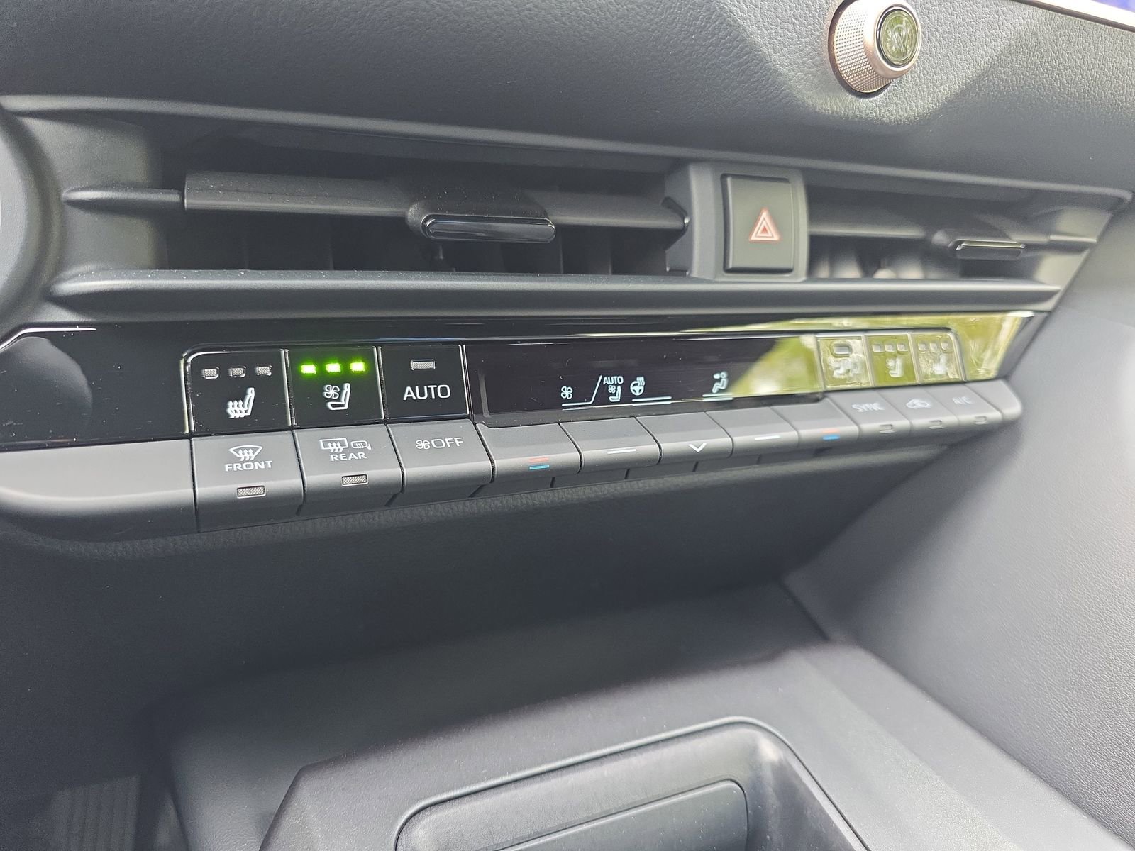 Used 2023 Toyota Crown XLE image 23