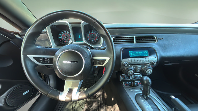 Used 2010 Chevrolet Camaro LT w/ RS Package RWD image 10