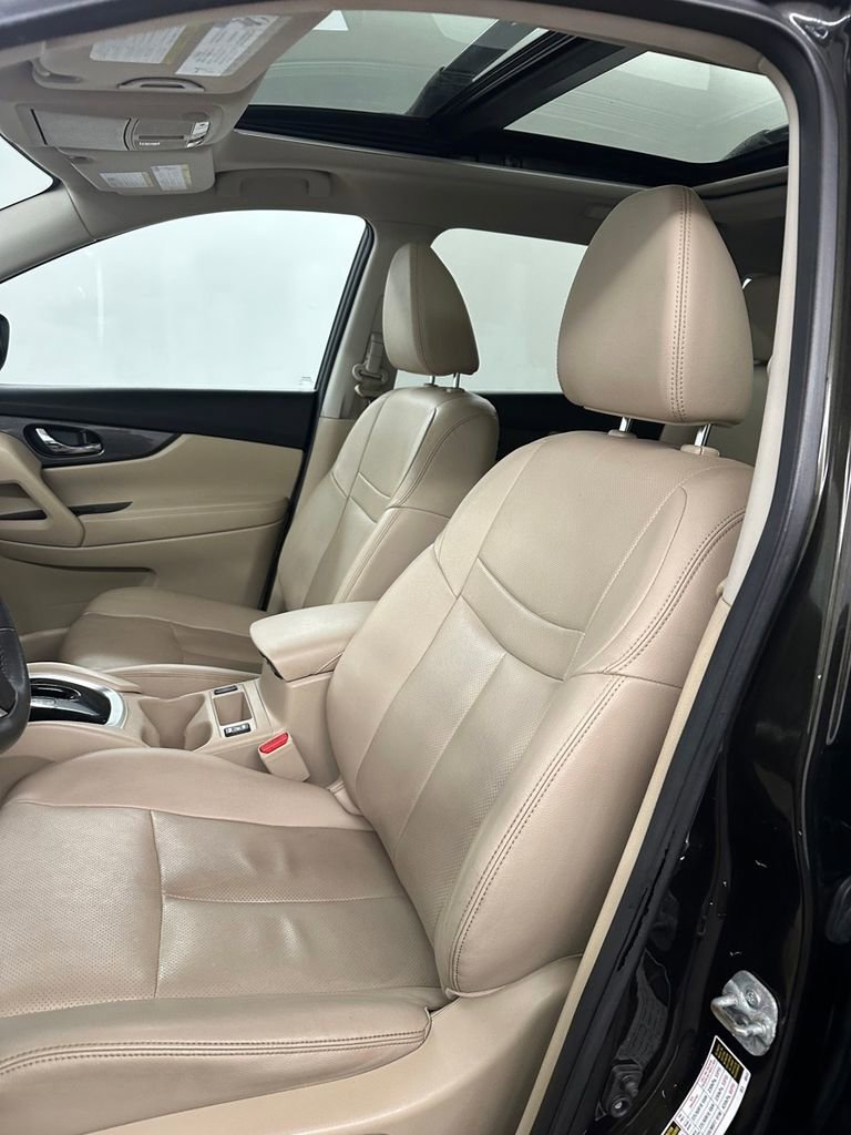 Used 2016 Nissan Rogue SL w/ SL Premium Package image 13