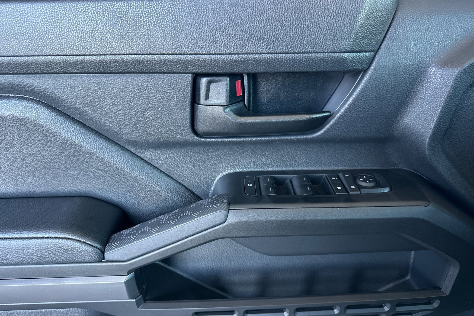 New 2026 Toyota Tacoma SR5 image 11