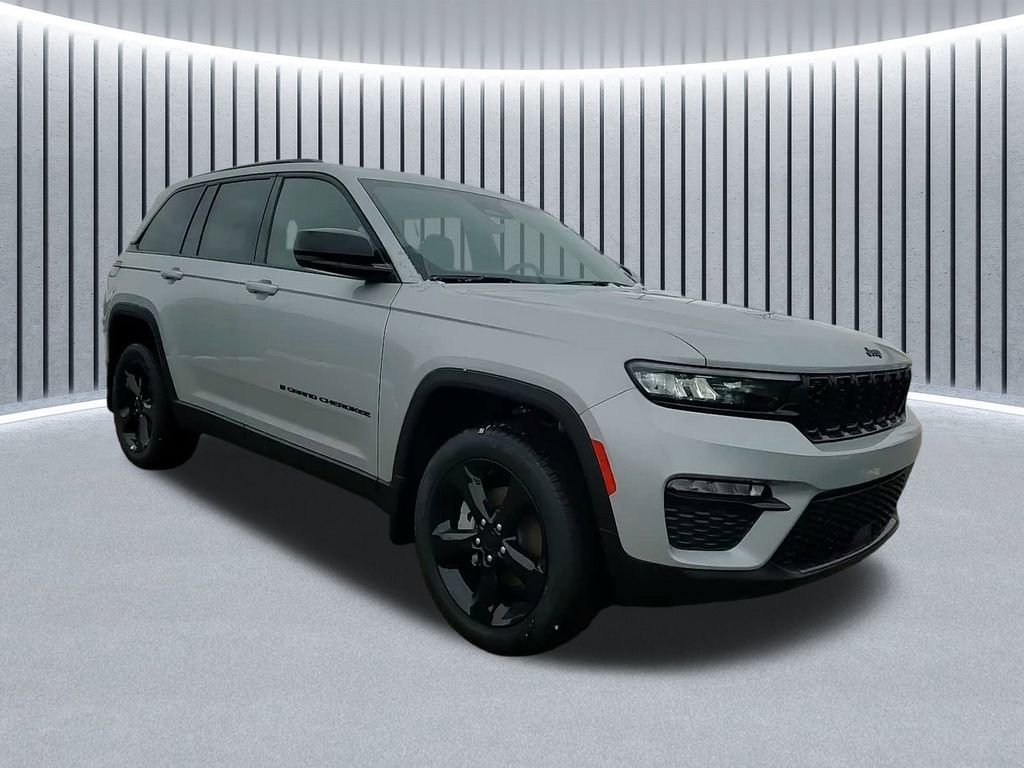 New 2025 Jeep Grand Cherokee Limited w/ Black Appearance Package