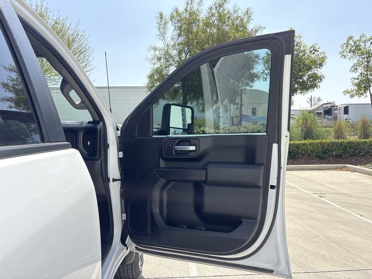 Used 2024 GMC Sierra 3500 Pro AWD/4WD image 16