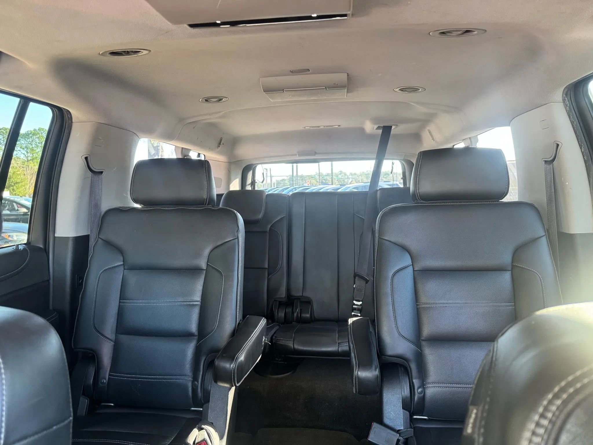 Used 2015 GMC Yukon XL Denali w/ Premium Package image 18