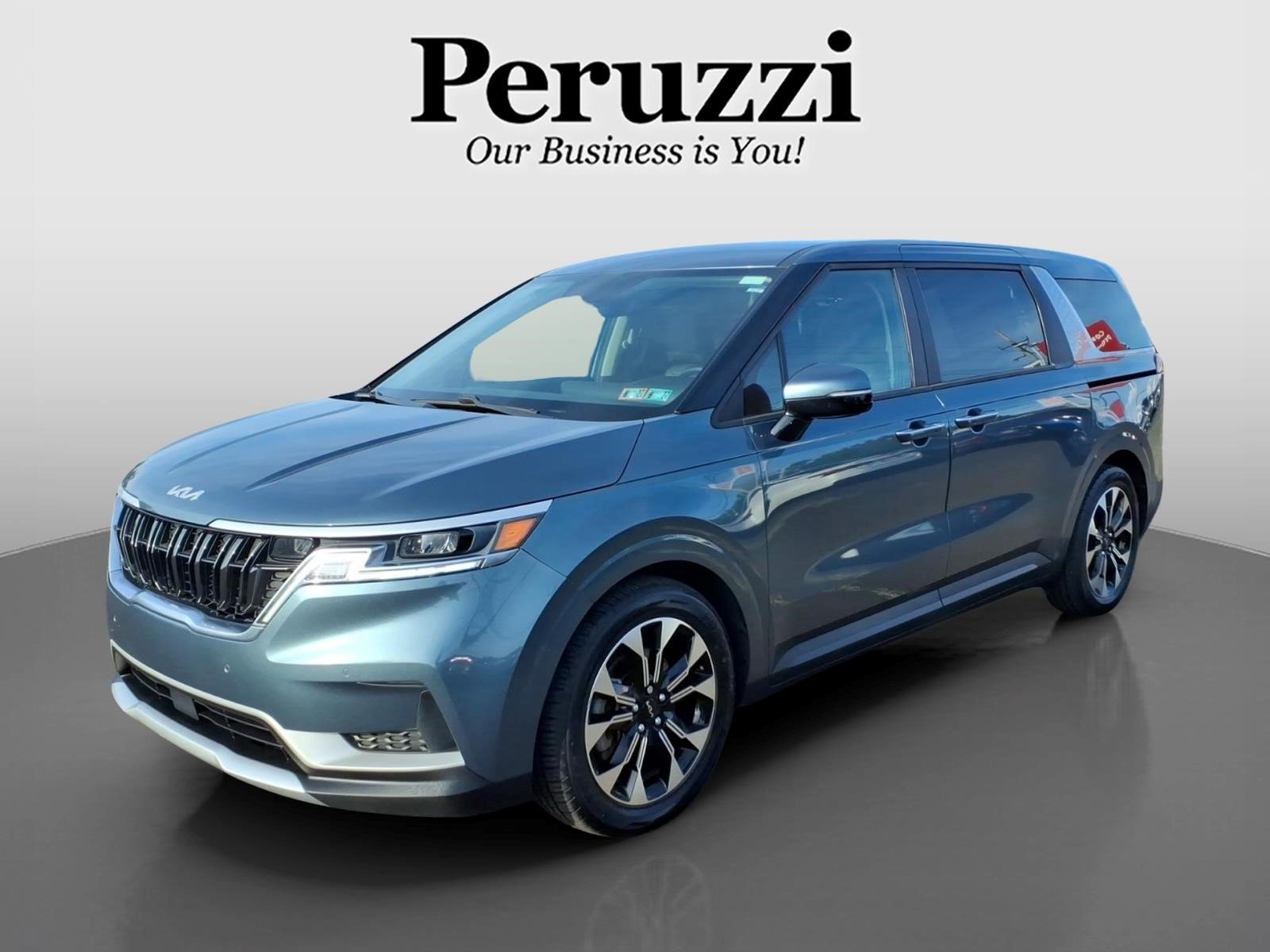 Used 2022 Kia Carnival EX FWD image 7