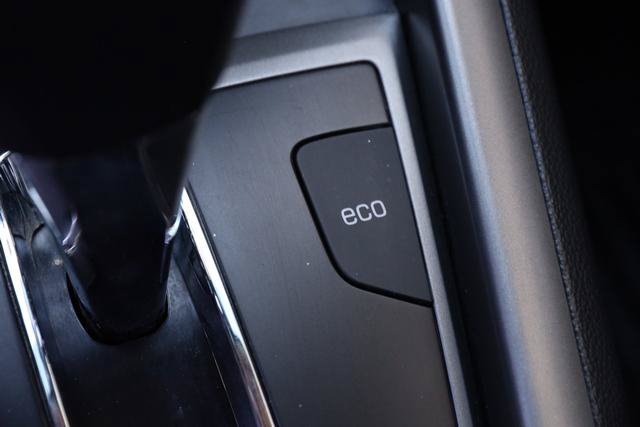 Used 2014 Chevrolet Captiva Sport LS FWD image 22