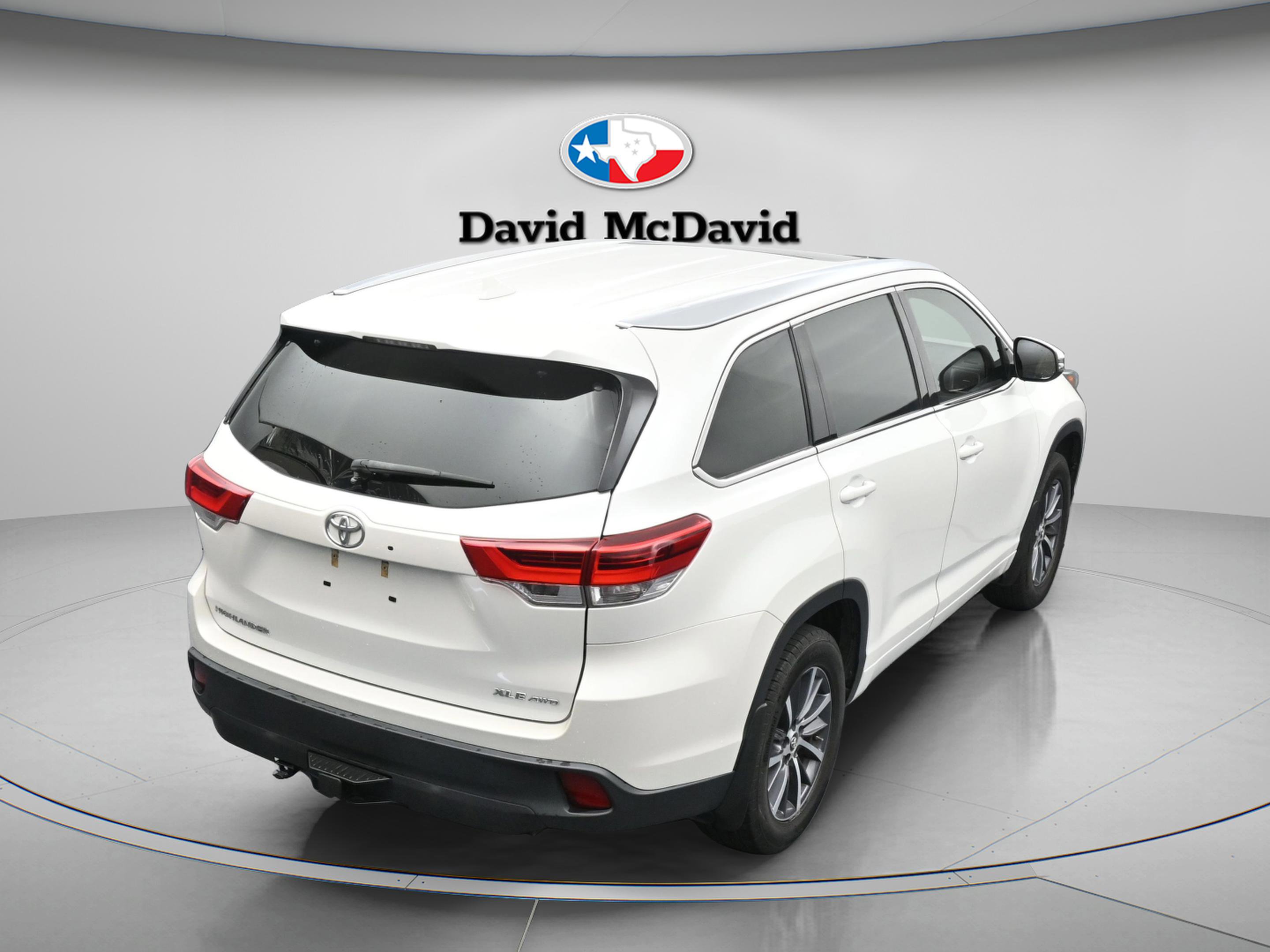 Used 2017 Toyota Highlander XLE AWD/4WD image 42