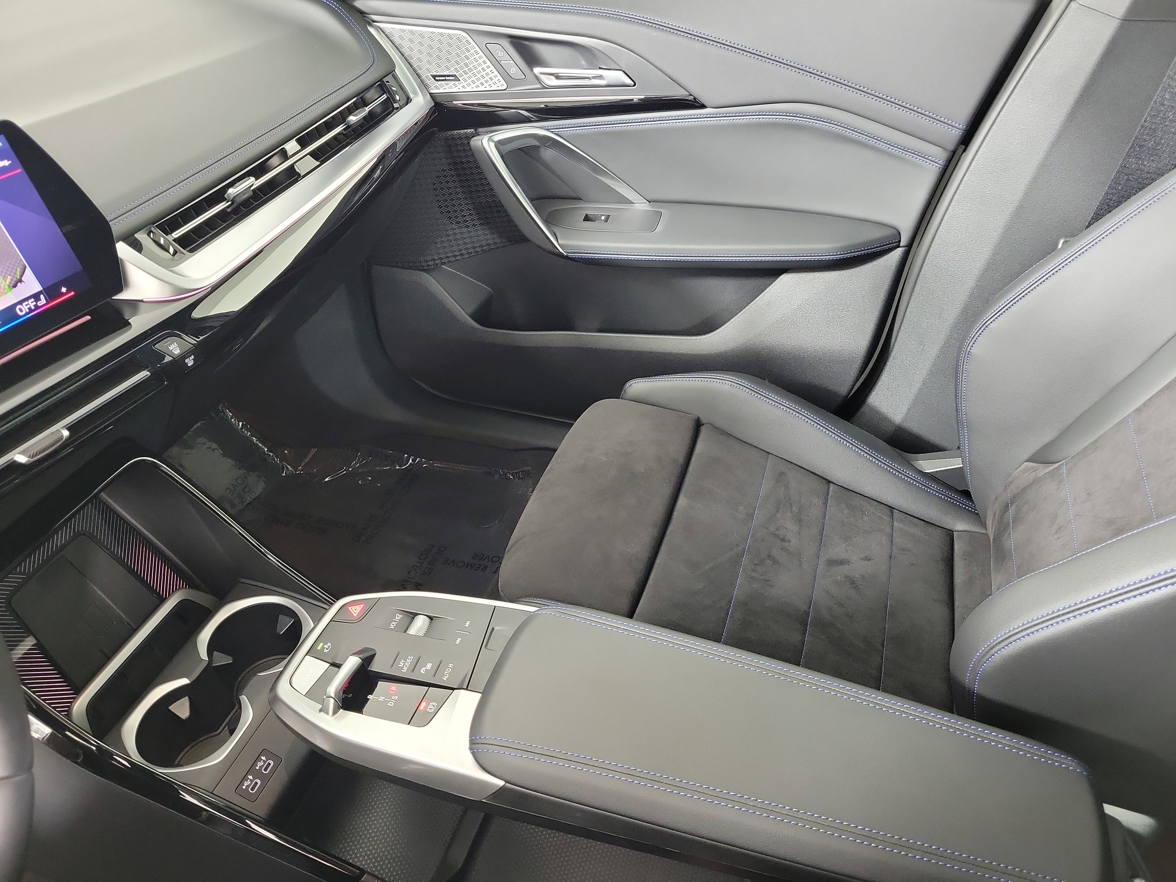 Certified 2024 BMW X1 M35i w/ Premium Package image 22