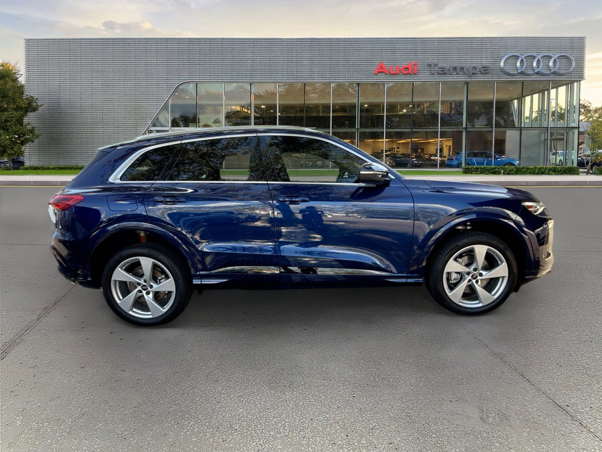 New 2025 Audi Q5 Premium Plus image 2