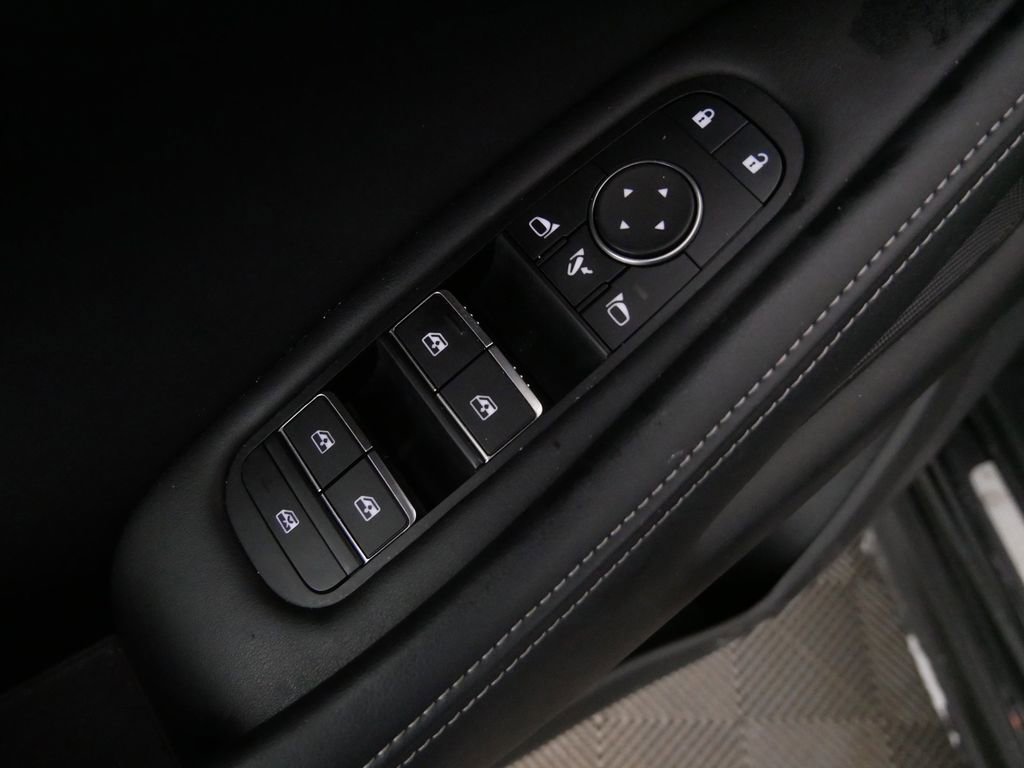 Used 2025 INFINITI QX60 Luxe image 10