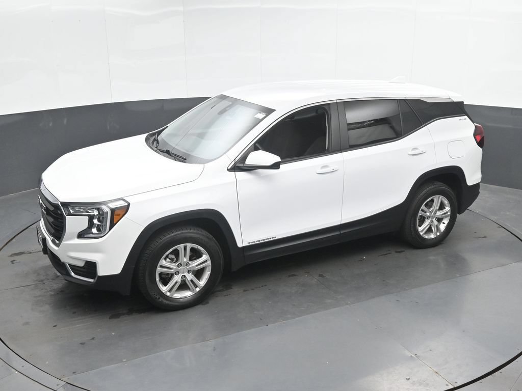 Used 2024 GMC Terrain SLE AWD/4WD image 35