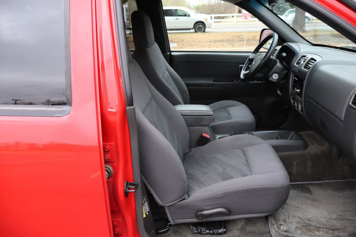 Used 2005 Chevrolet Colorado LS image 22