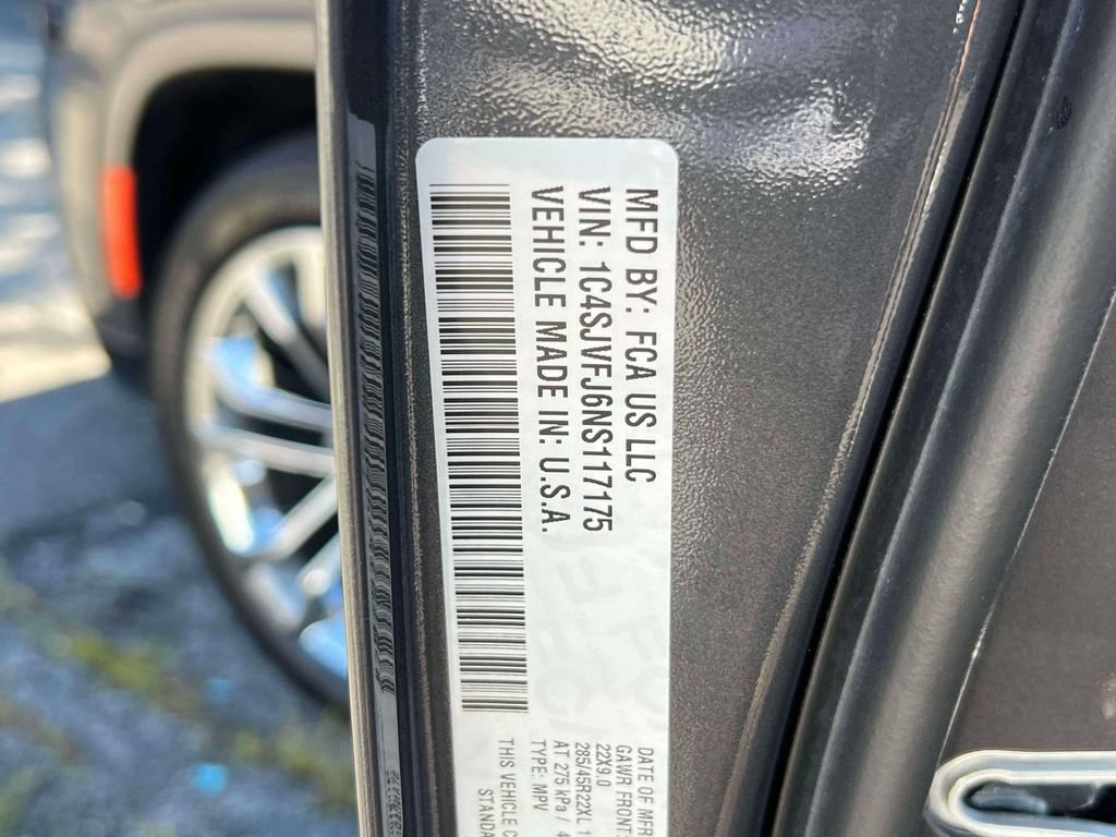 Used 2022 Jeep Grand Wagoneer Series II AWD/4WD image 20
