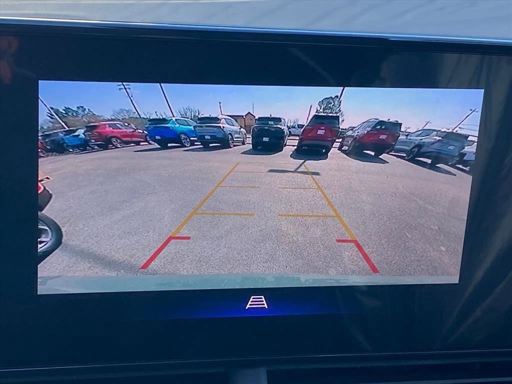 New 2026 Chevrolet Trax LT w/ Driver Confidence Package image 14