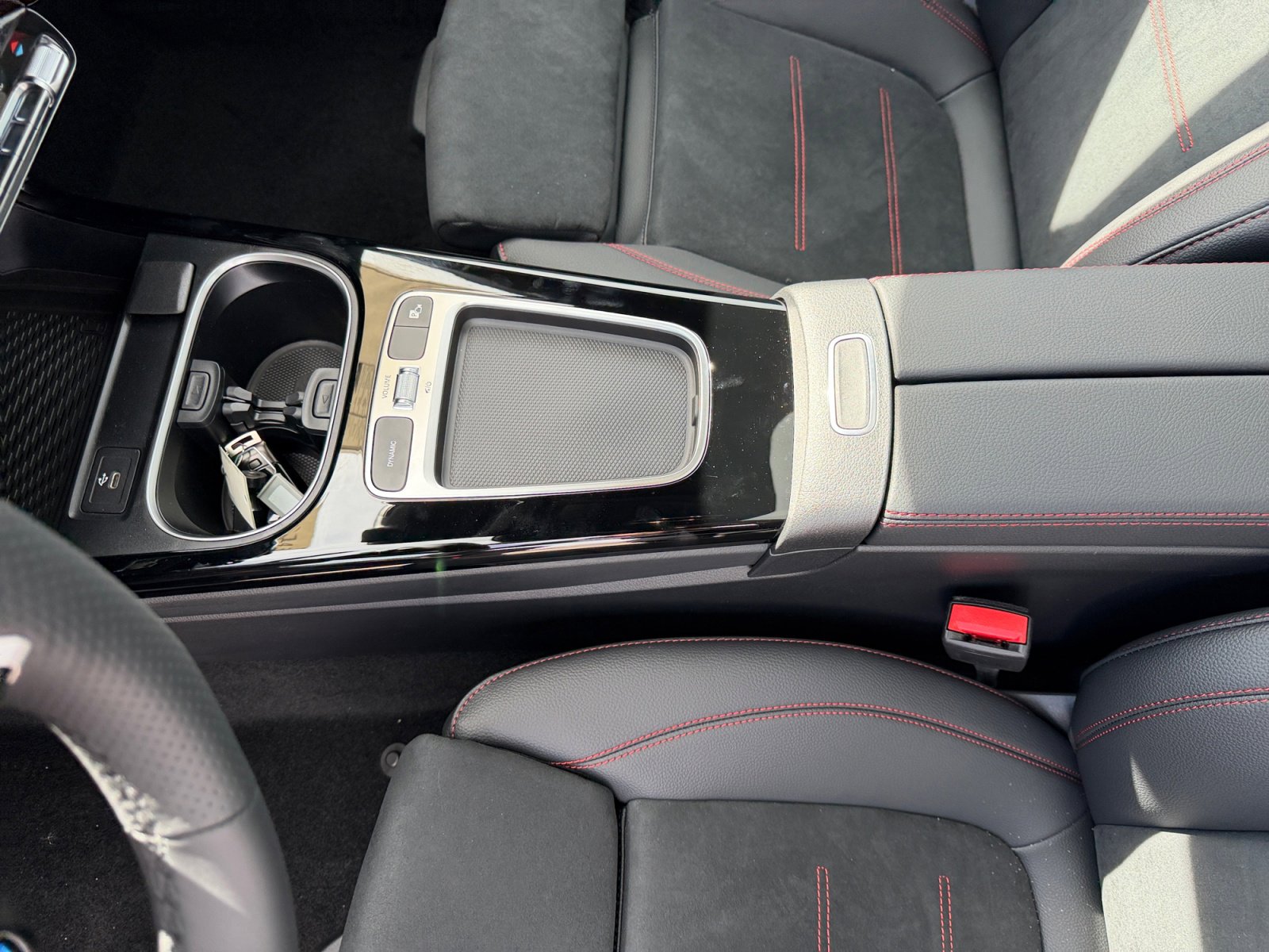New 2026 Mercedes-Benz CLA 35 AMG 4MATIC image 15