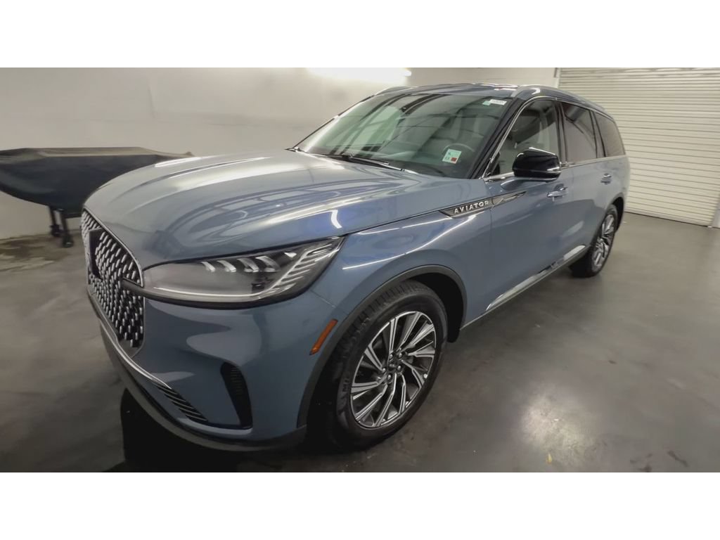 Used 2026 Lincoln Aviator 2WD image 4