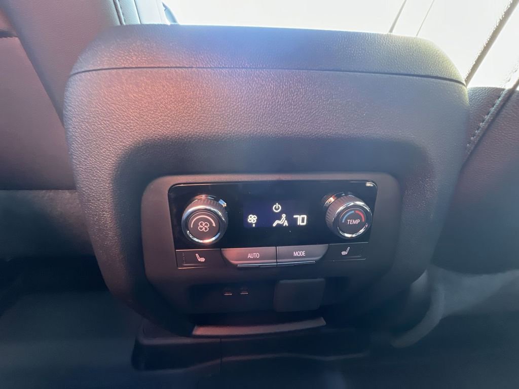 New 2026 Chevrolet Traverse RS w/ LPO, Floor Liner Package image 21