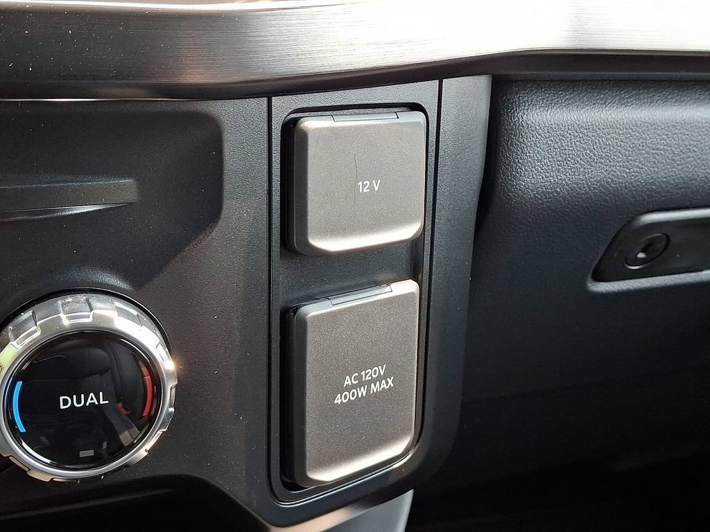 New 2026 Ford F250 Lariat w/ Black Appearance Package AWD/4WD image 17