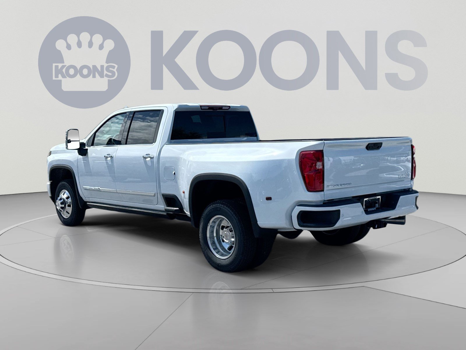 New 2026 Chevrolet Silverado 3500 High Country w/ High Country Premium Package AWD/4WD image 4