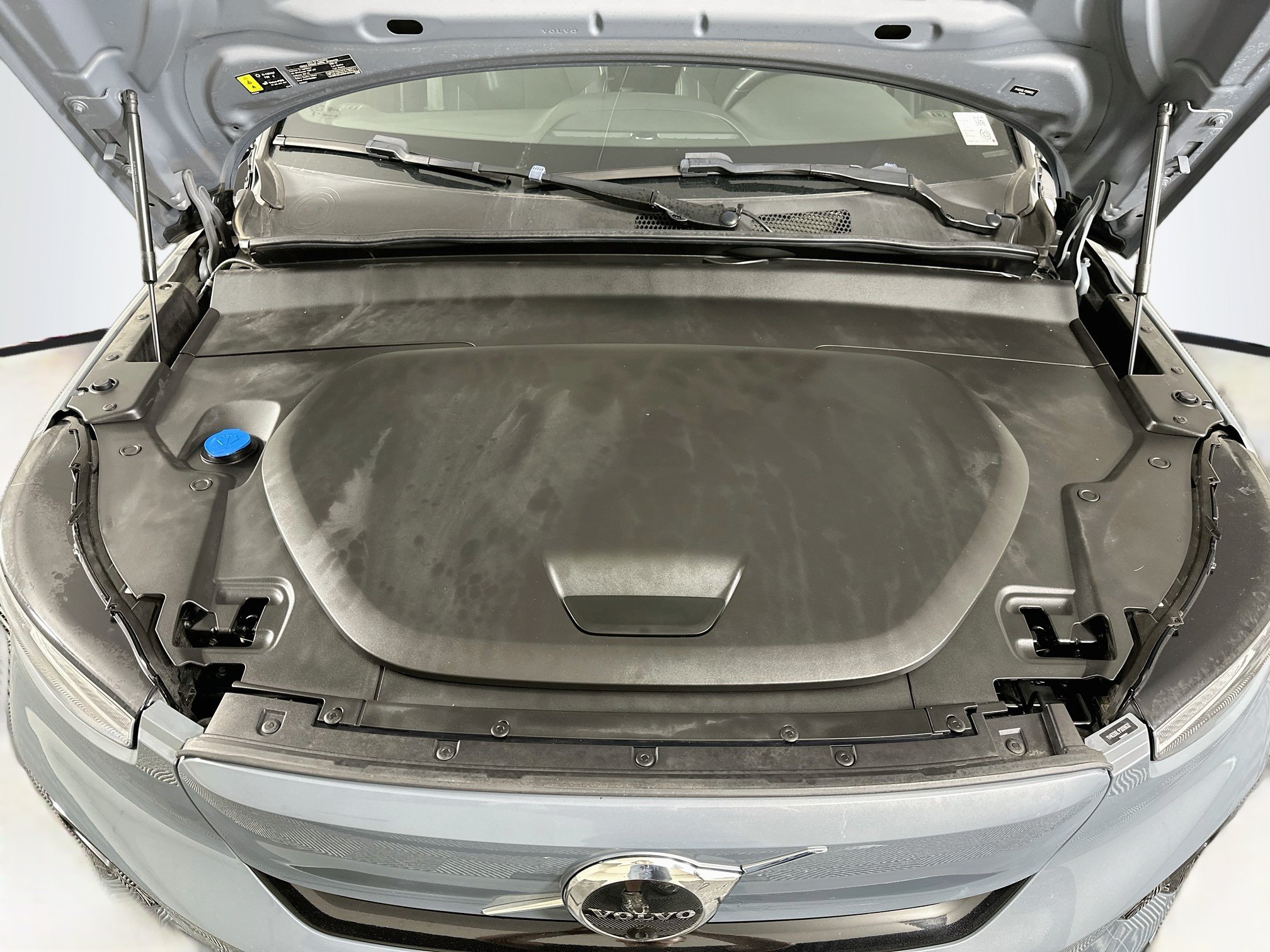 Used 2023 Volvo C40 P8 Recharge Plus AWD/4WD image 34