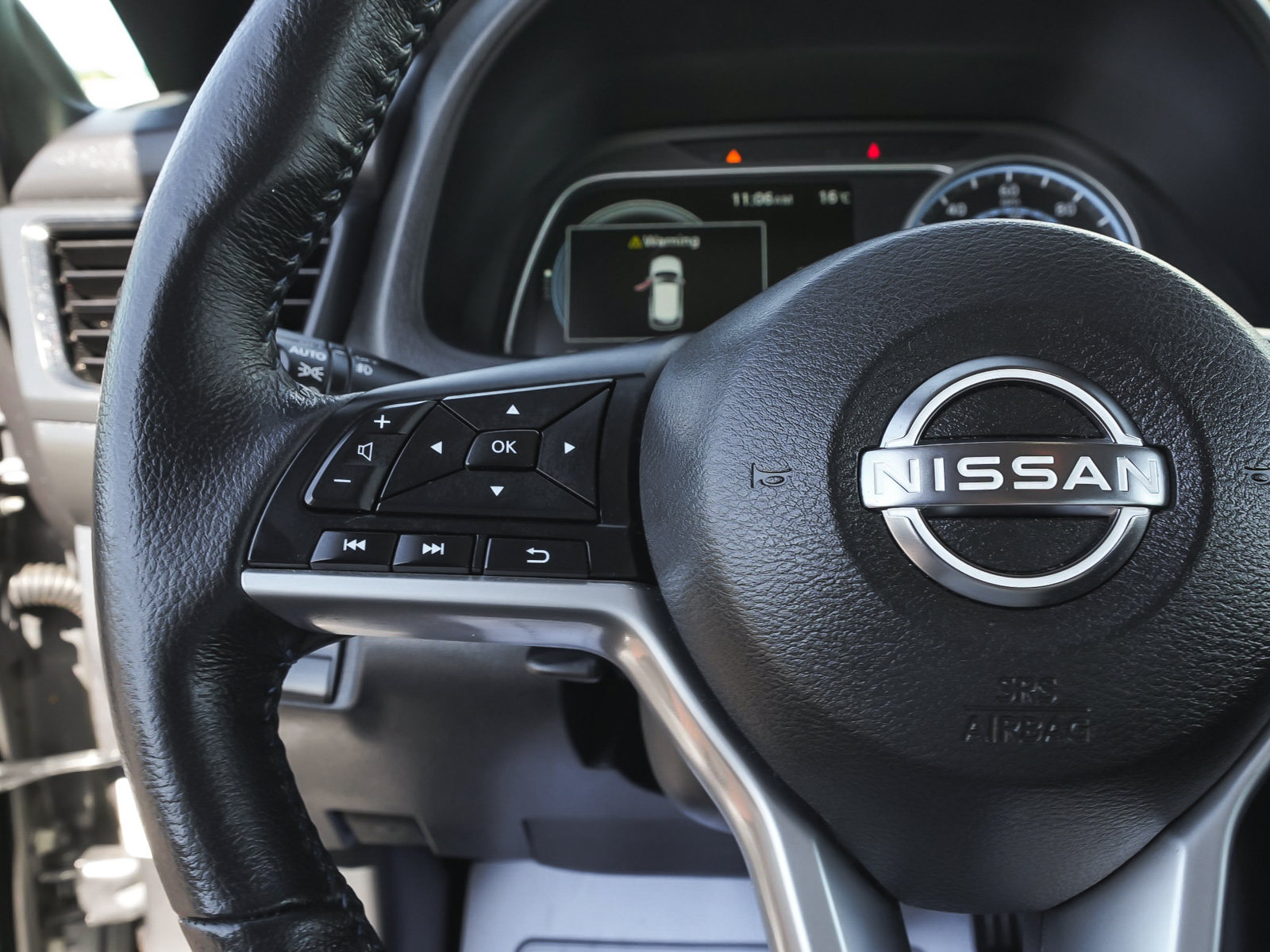 Used 2023 Nissan Leaf SV Plus FWD image 19
