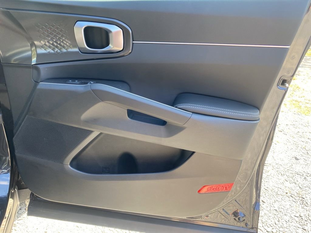 New 2026 Kia Sorento LX image 16