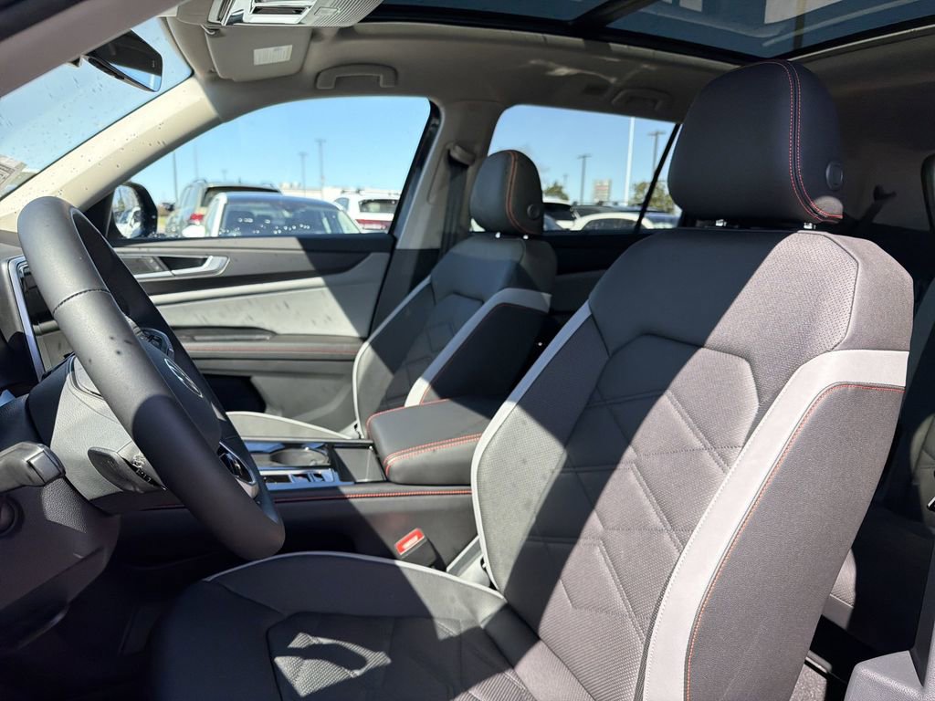 New 2026 Volkswagen Atlas Peak Edition image 12