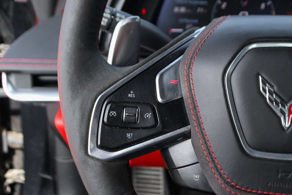 Used 2022 Chevrolet Corvette Stingray Premium Cpe w/ Z51 Performance Package RWD image 26