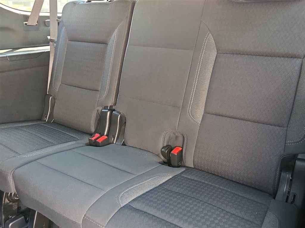 Used 2023 Chevrolet Suburban LS AWD/4WD image 26